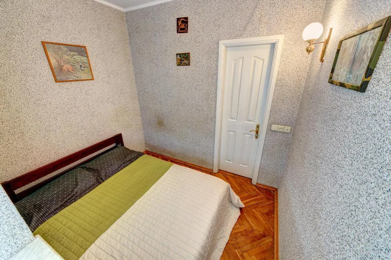Apartments On The Street Bogdan Khmelnitsky, 39 Kijev