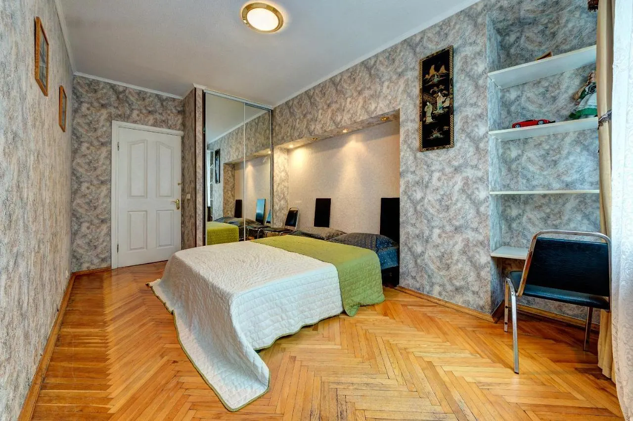 Apartments On The Street Bogdan Khmelnitsky, 39 Kiev